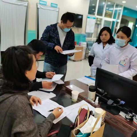 不畏风雨，为人民健康保驾护航