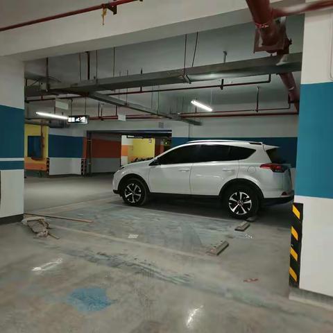 学府一号小区的地下车库进度如何？