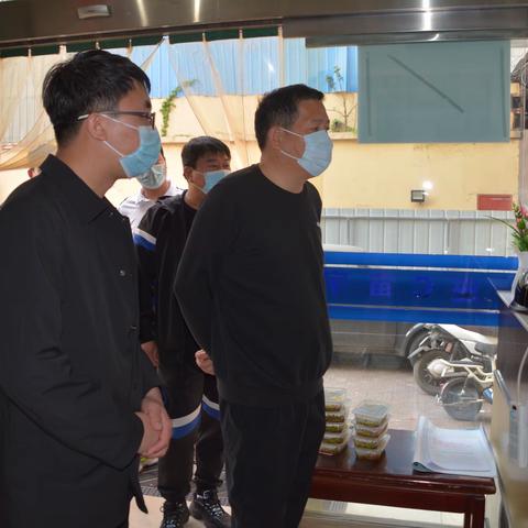 市领导胡存喜到分包隔离点和工业园区督导疫情防控工作