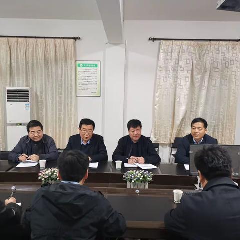 秦汉新城“不忘初心、牢记使命”主题教育第二组《我和我的祖国》主题教育观影活动及第7次集中学习研讨会