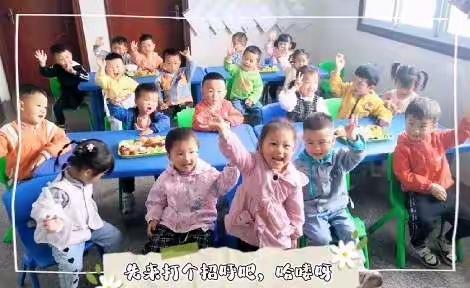 红光幼儿园小班———会自理，能自立