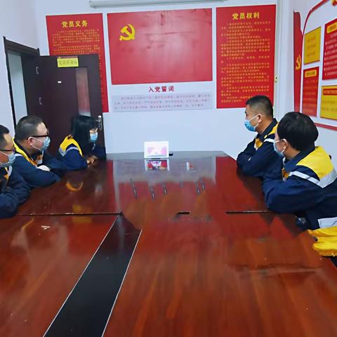 红柳河车间组织观看“书香铁路·我喜爱的好书”直播