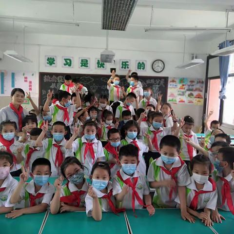 今天，我们入队啦！——大兴实验小学一年级一班成长足迹（四）