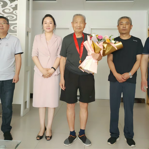 舞阳县审计局开展“七一”走访慰问活动