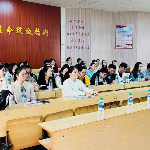 携手共进，促教师业务成长——记高中生物新课程新教材优秀课例送教活动