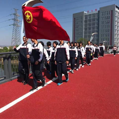 学习取经 促进提高   —玉溪第六中学校际交流活动