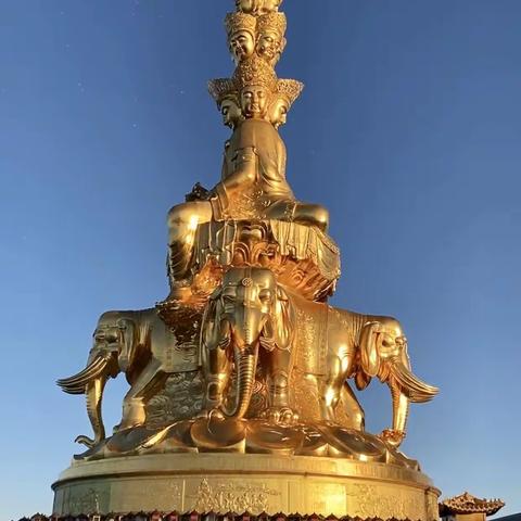 今日峨眉山金顶十方普贤菩萨