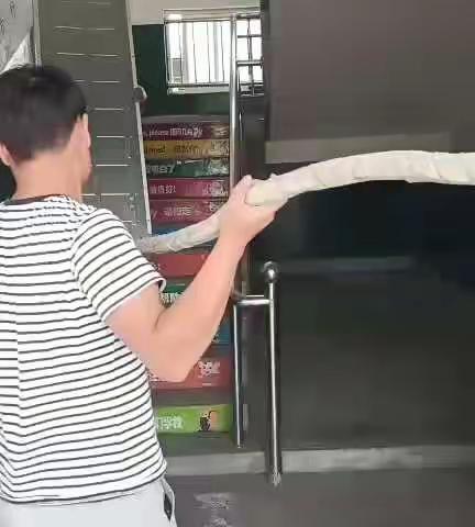 同心共育，家校共建