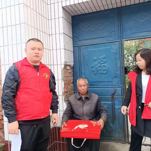 网格员担负着人民群众的健康平安，生活中的点点滴滴。