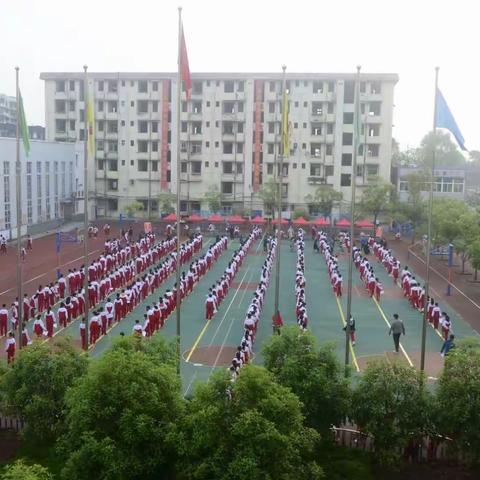 师生全员检测 筑牢校园“防疫墙”