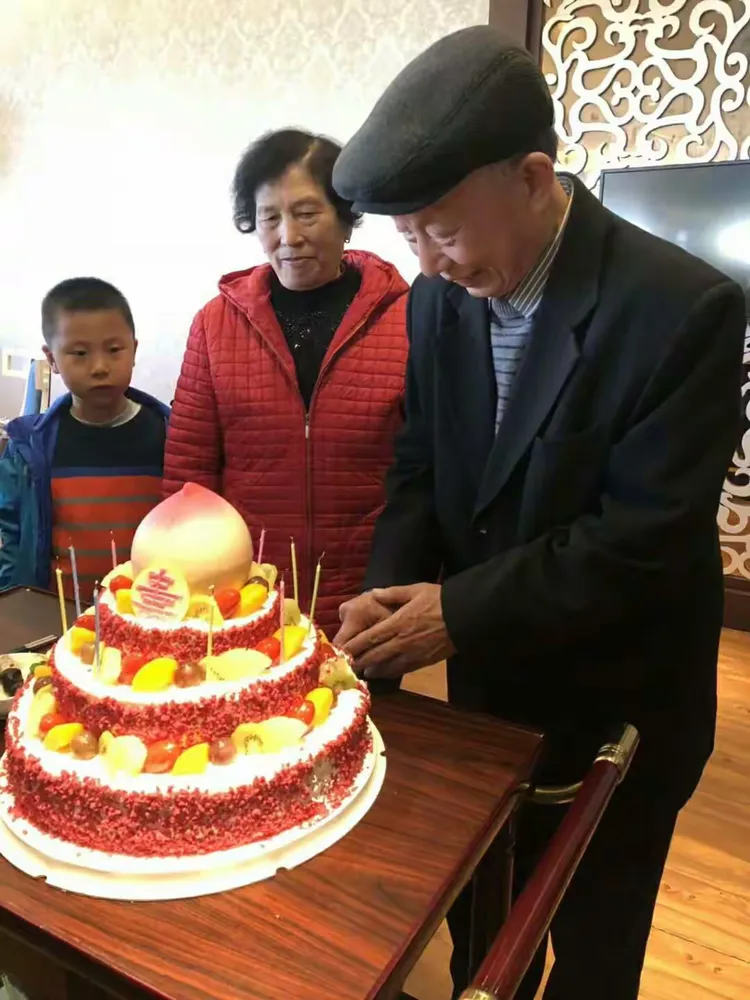 相亲相爱一家人