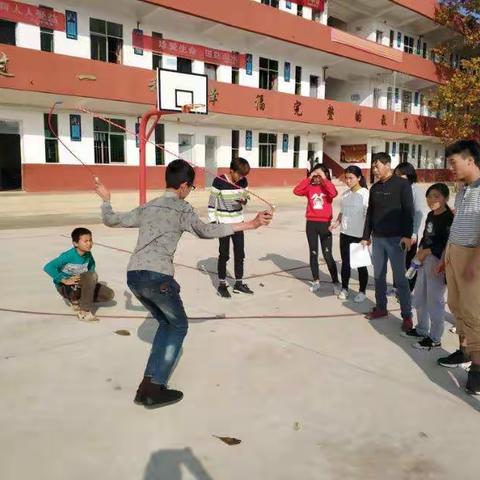 洪湖中学校运会