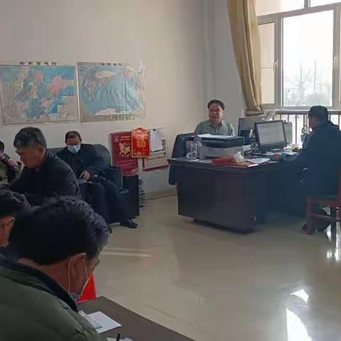 王让管区全体工作人员给你拜年了