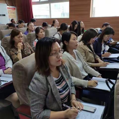 终身学习  即刻践行——洛龙五小数学教师参加洛龙区中小学教师数学学科素养提升专项研讨会