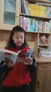 艾梦萱，女，榆林市逸夫小学六年级六班学生，担任信息委员，做事踏实认真，品学兼优，喜欢跳舞、读书和播音主持 。
