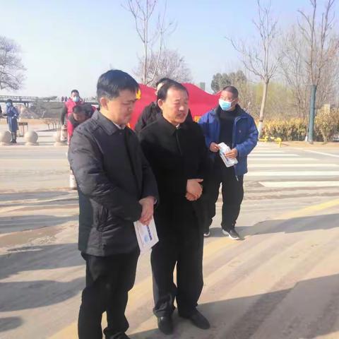 市人大副主任徐同君一行来到水稻乡观摩沿黄乡村振兴示范带建设