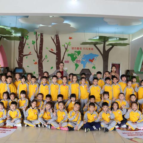 （5）班精灵宝，快乐每一天！