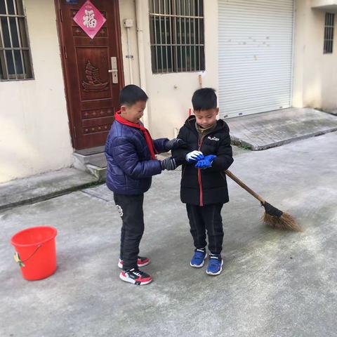 你好—寒假！武川小学春芽中队的徐皓轩—-打扫卫生，迎接春节