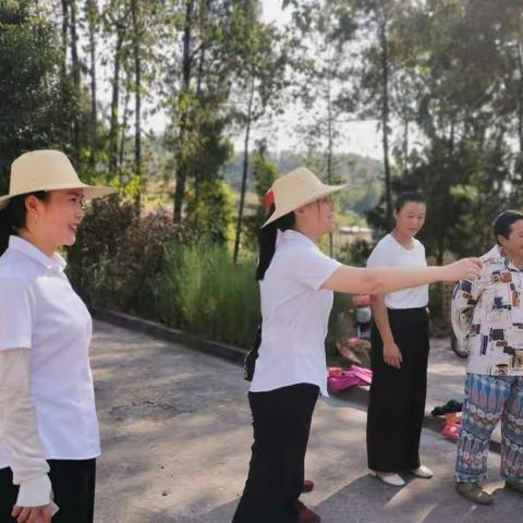 炎炎夏日 “套”住凉爽