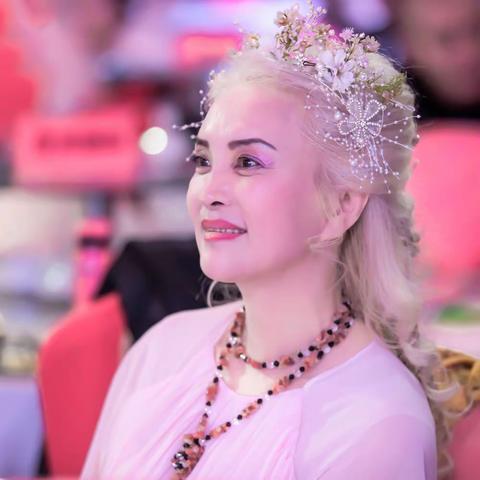 白发模女一形体艺术协会 年会照片