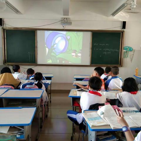 (第十七周)三亚市实验小学阳光课程一一快乐英语社团