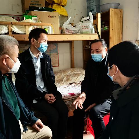 公共交通局开展春节特困出租车驾驶员慰问活动