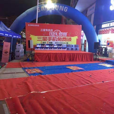 怀化租赁凳子桌子一米线围栏,广告帐篷广告伞,展架易拉宝