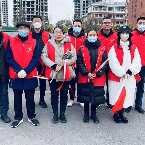 暖心护学为爱成长——记一（4）班家长护学岗