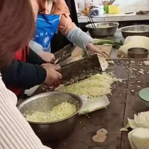 关山林场:饺子飘香迎元宵，凝心聚力谱新篇