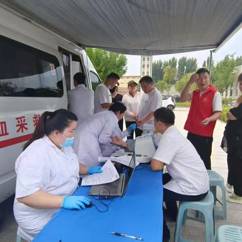 菏泽鲁西新区佃户屯街道开展“佃心同行·热血助爱”无偿献血活动