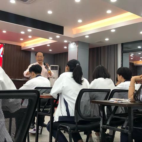 学党史   颂党恩   强信念   跟党走