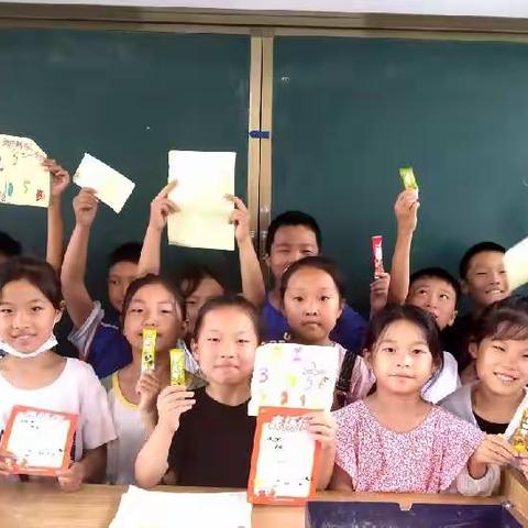 【体教融合】趣味英语 快乐课堂——顺河区第二实验小学暑期托管服务趣味英语活动展