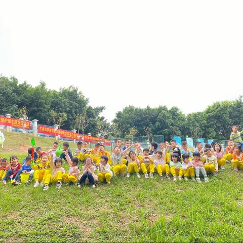 小种植，大学问——信宜市教育城幼儿园生命科学教育园本课程种植主题实践活动（中十一班）
