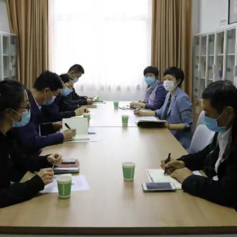 “分享阅读心得体会、诵读优秀文章作品”——市委组织部机关第四党支部开展读书日主题活动