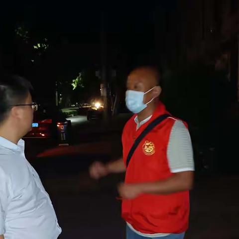 殷都区商务局党员志愿者24小时不间断值守防疫卡点