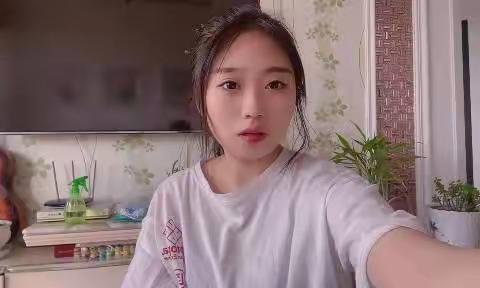 “诵读经典，传承文明”—2103班