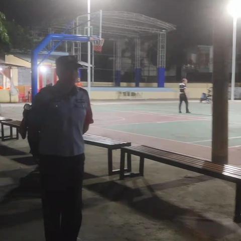 2022年3月16日洪李村联防队员直夜班巡逻一切正常