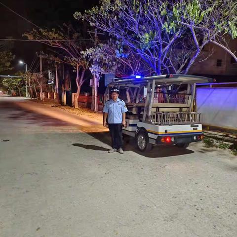 2022年3月30日洪李村联防队员上夜班巡查