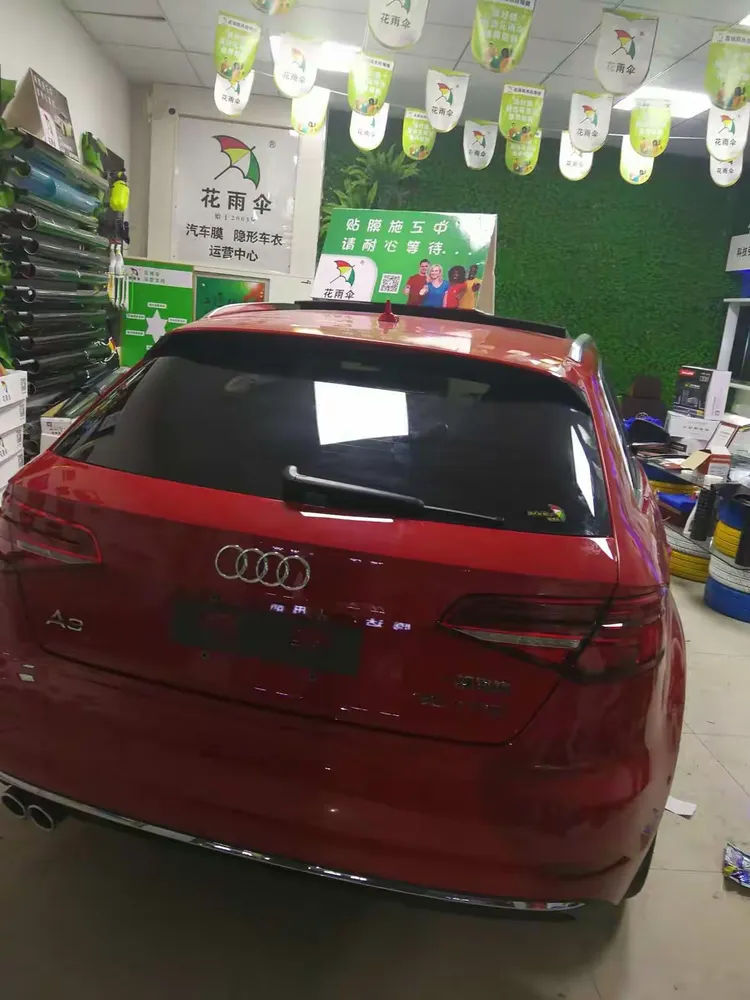 花雨伞贴膜招收全国贴膜学员,可学习汽车膜系列 隐形车衣系列 家居