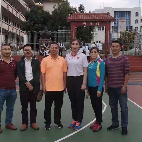 军营顶上手球梦——国家级运动健将王卫一行来到抚市中学