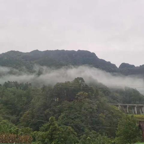 仲秋游龙头山