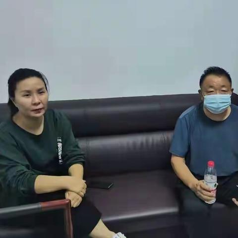 科区立交桥支行主任拜访网点优质客户