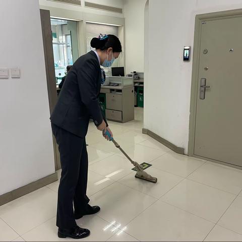 科区立交桥支行2021年第十个6S管理“清洁日”