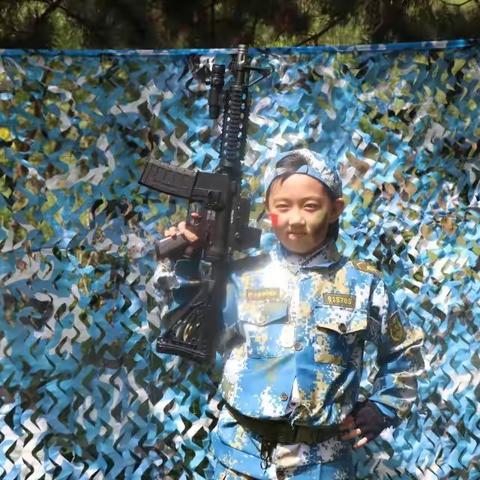 暑假生活——我喜欢的军事夏令营（副本）