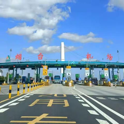 车辆事故伸援手，保安保畅显担当