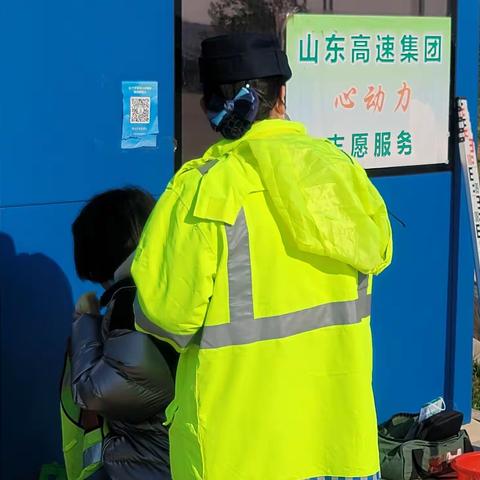 助力精神异常女子回家，爱心温暖回家路