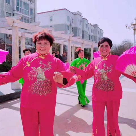 “殷都区西曲沟村新时代文明实践推动周”活动