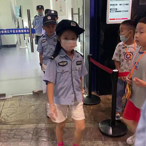 喜迎二十大，“红领巾走杭州”之嘟嘟城之旅———明镜小学102班许安然