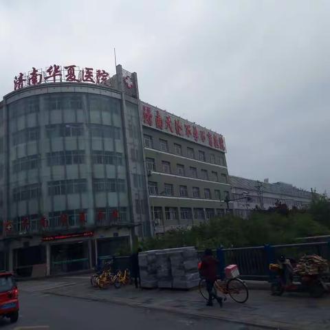 天桥东街办事处加大三高周边户外牌匾楼顶标识整治力度