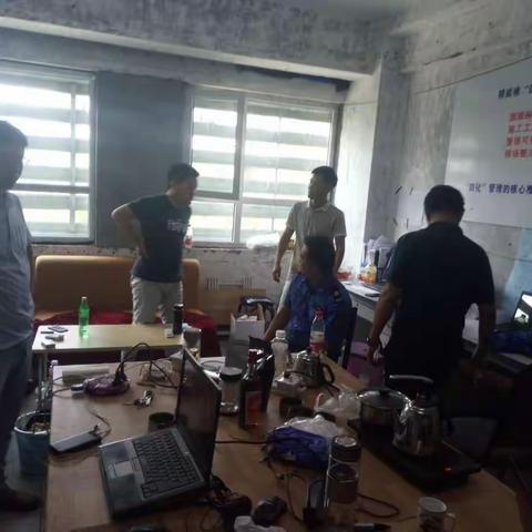 天桥东街道城市管理工作由管理型向服务型转变，促进辖区营商环境提升。